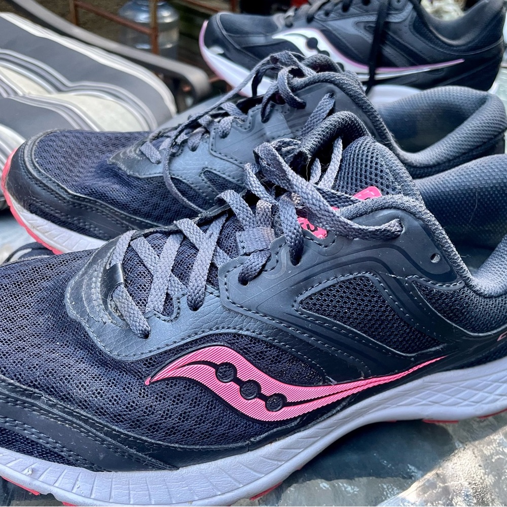 Saucony Women's Black and Pink Running Shoes